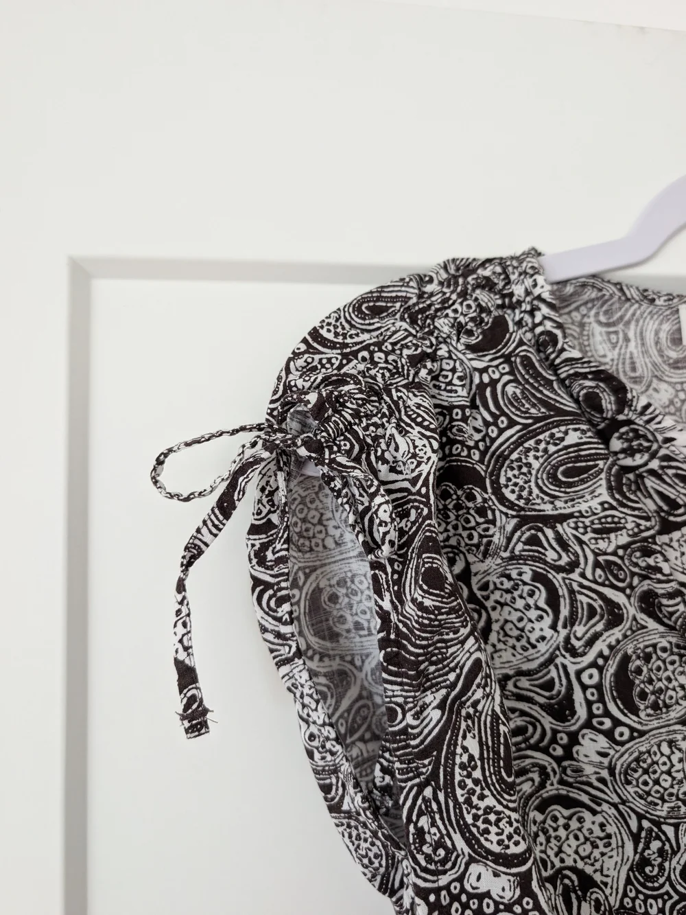 Michael Kors Brown & Cream Paisley Floral Peplum Blouse Size Medium